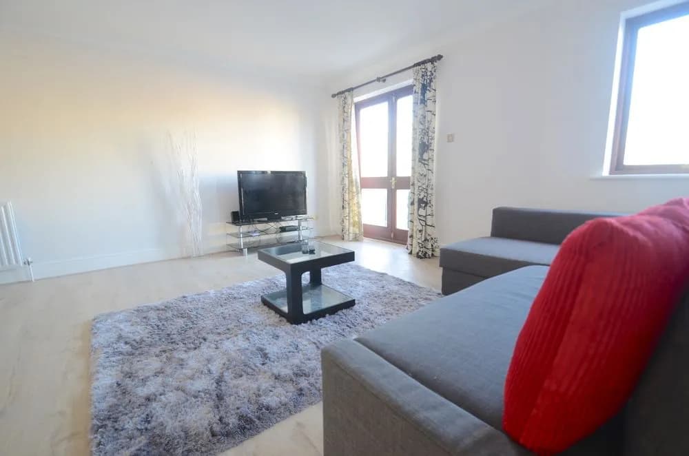 Three Bedroom Limehouse - photo 29