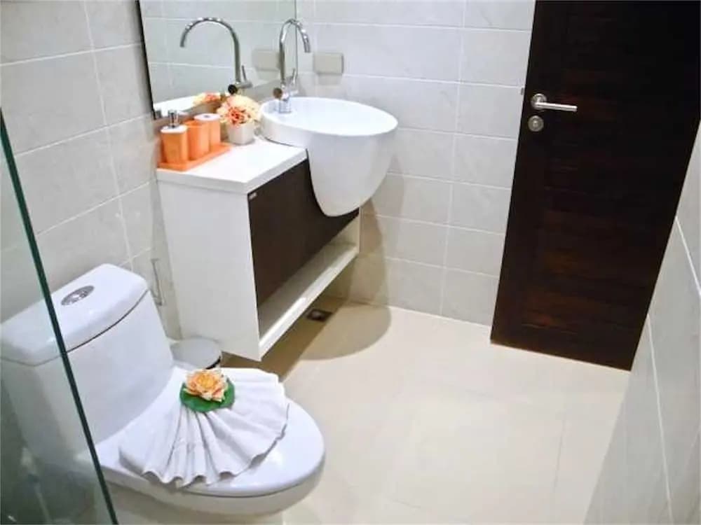 Emerald Patong Studio with Garden View - photo 6