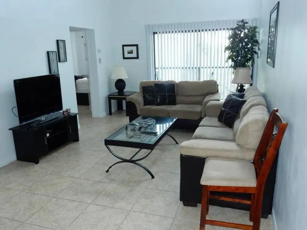 Modern Atrium Drive Condo - photo 9