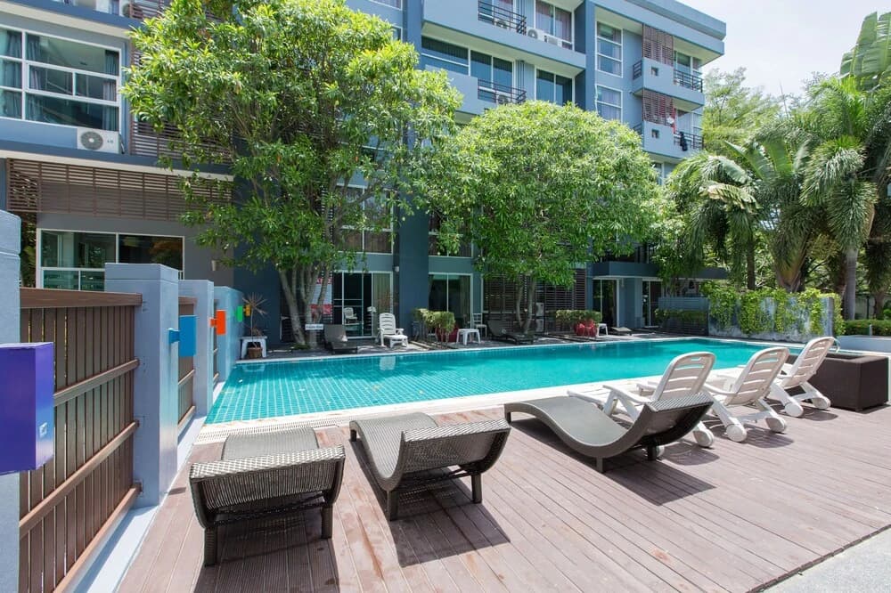 Kris - Modern Spacious 2 Bedrooms Condo With Pool - photo 2