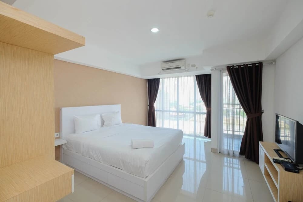 Strategic Location With New Furnished At Studio H Residence Apartment - photo 6