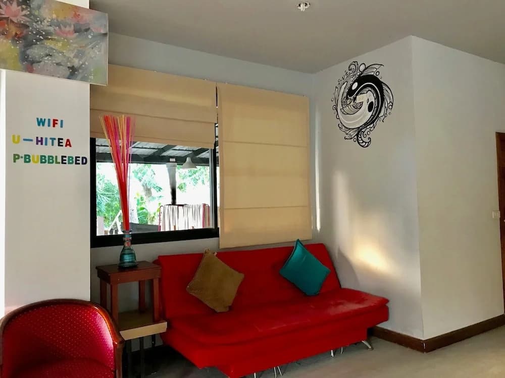 Hiranyika Cafe and Bed - photo 7