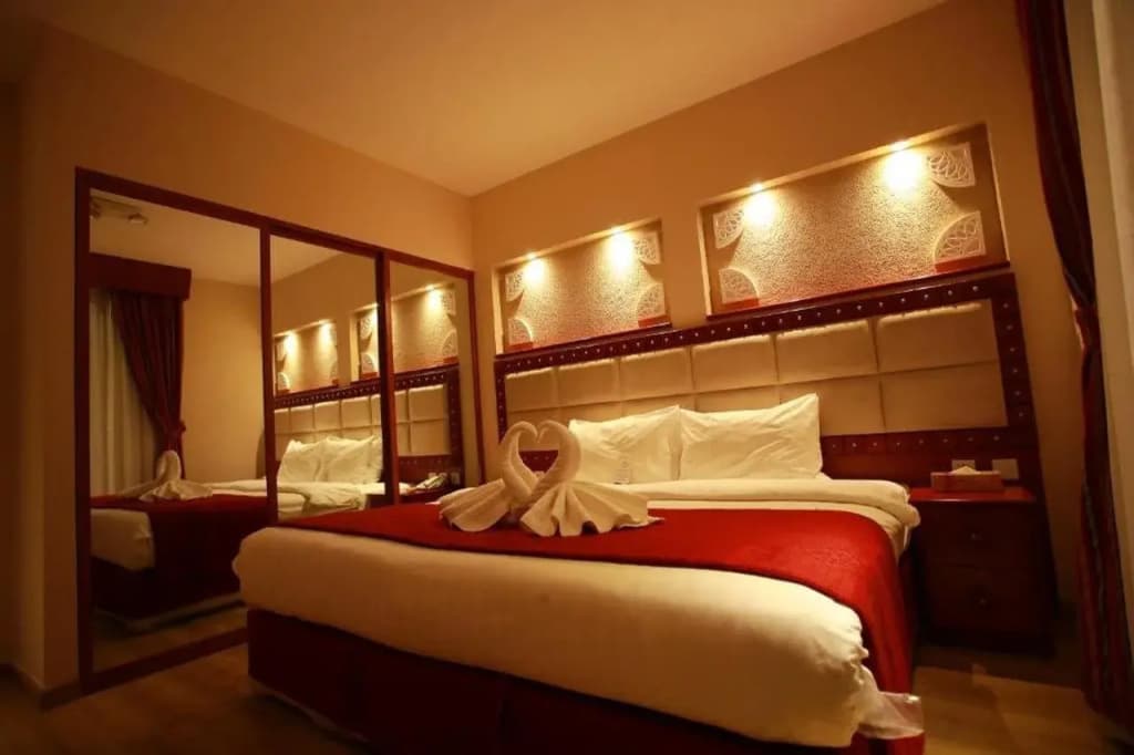 Al Liwan Suites Rawdat Al Khail - photo 7