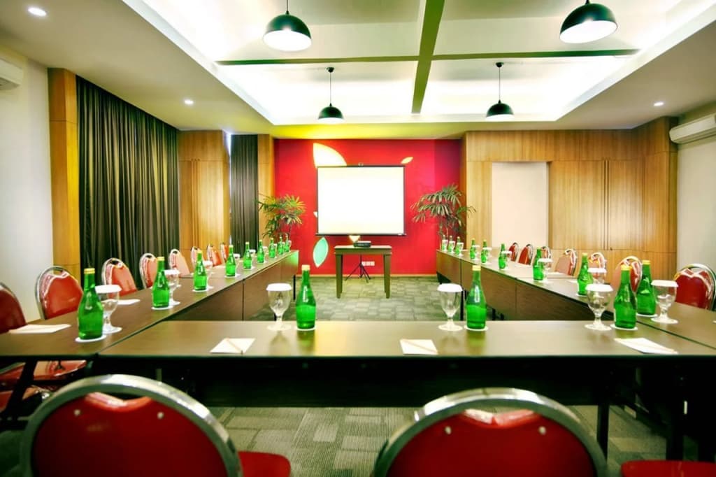 Primera Hotel Seminyak - photo 18