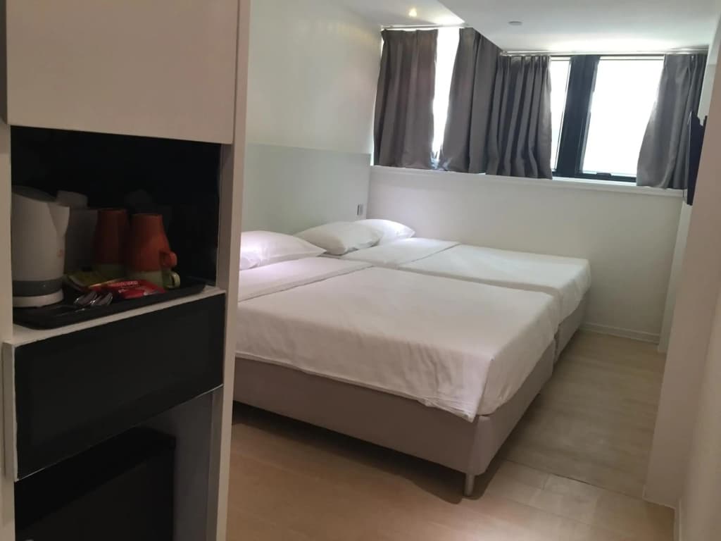 Homy Hotel Central - photo 4