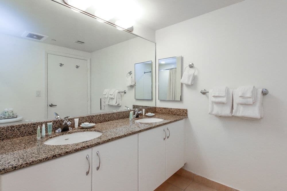 Bluebird Suites in Brickell - photo 9