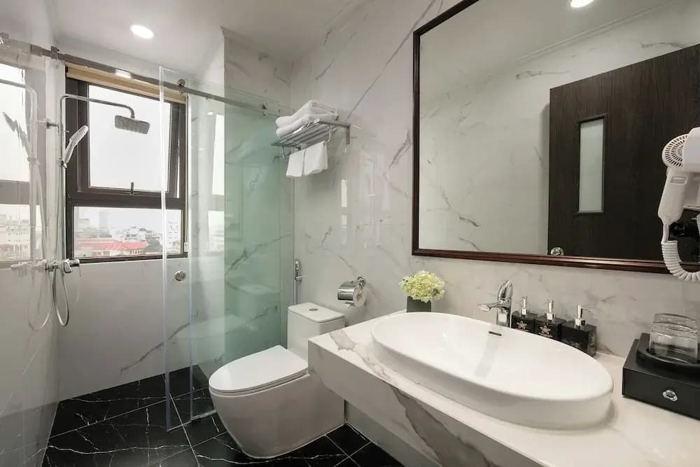 Hanoi Plaza Suite Hotel & Spa - photo 22