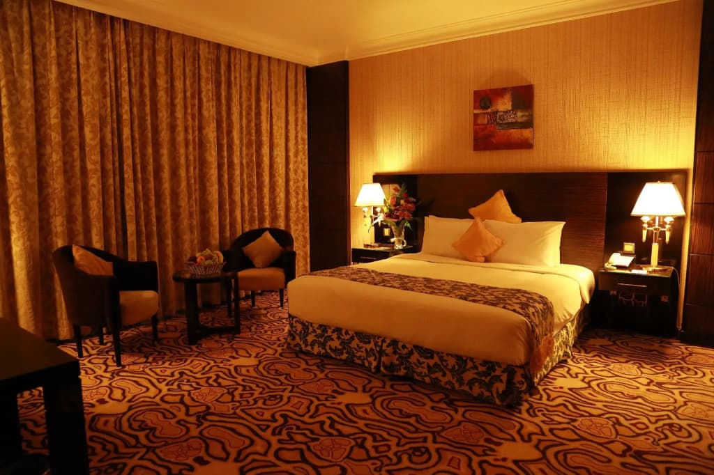 Sharjah Palace Hotel - photo 35