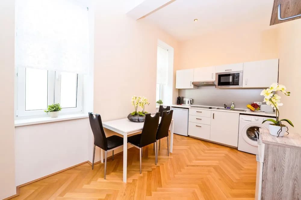 Galerie 18 Apartments - photo 18