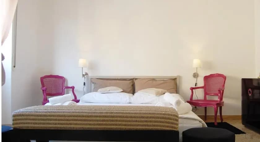 Le Suite - main photo