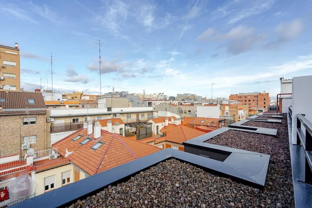 Feelathome Ventas Suites - photo 12