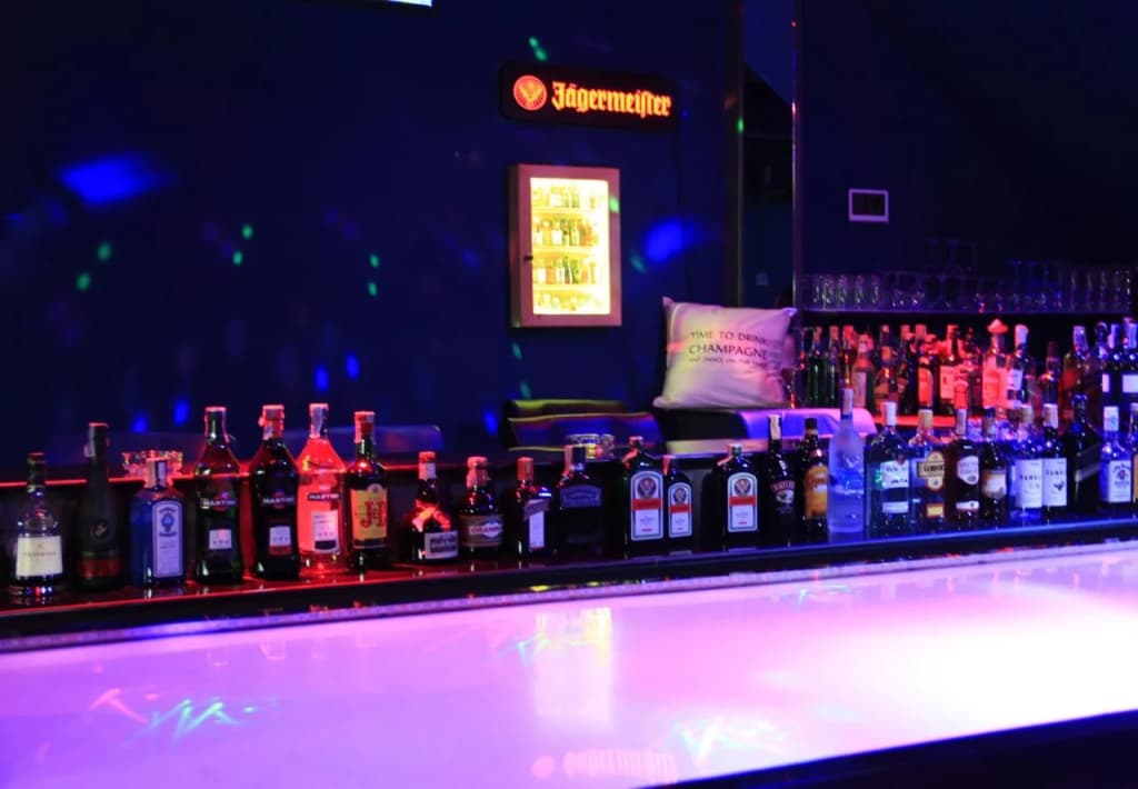 Shooters Guesthouse - photo 6