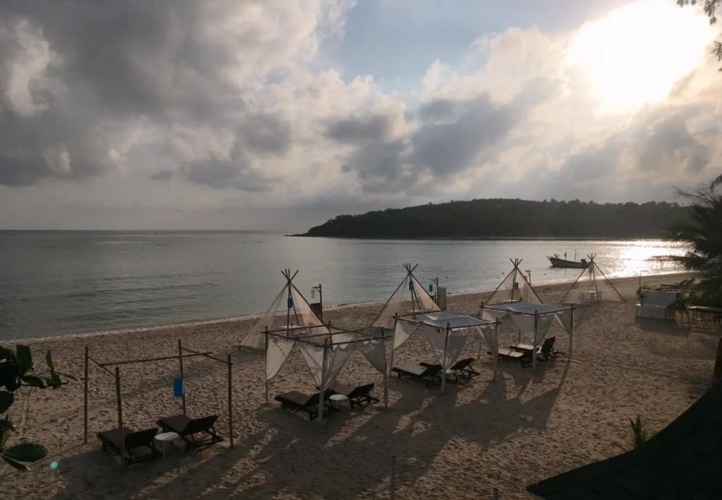 Al's Laemson Resort - photo 18