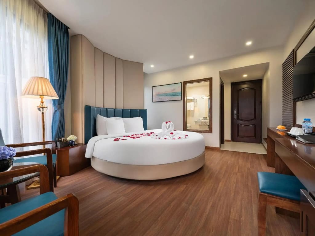 Halong Boutique Hotel - photo 6
