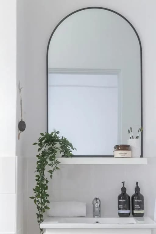 Stylish 1 Bedroom Apartment Near Beach - photo 7