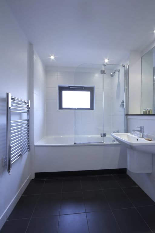Marlin Apartments Canary Wharf - photo 11