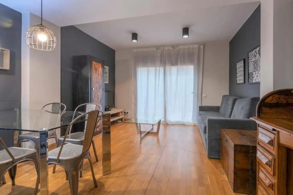 Bright and modern Duplex with terrace in Eixample district P1 - photo 1