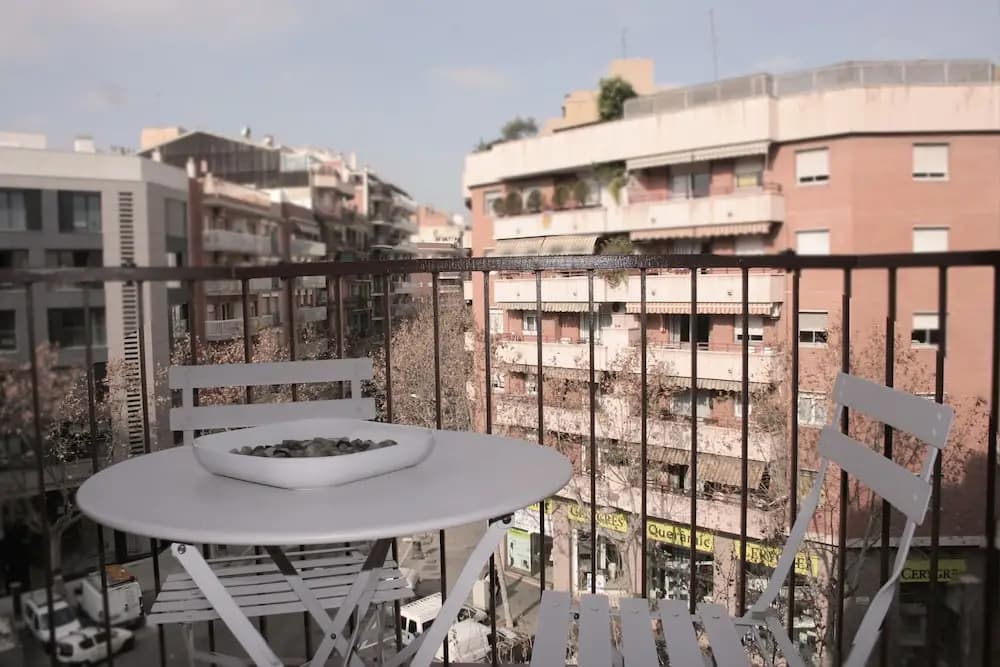 Avenida Apartments Roger de Flor - photo 9