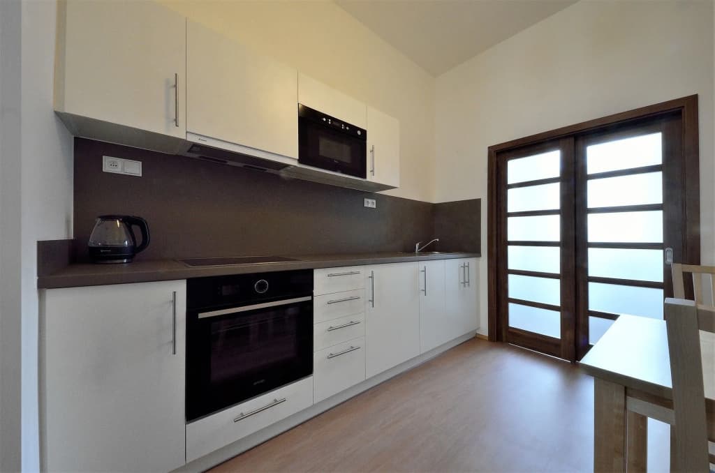 DownTown Suites Chlumova - photo 13