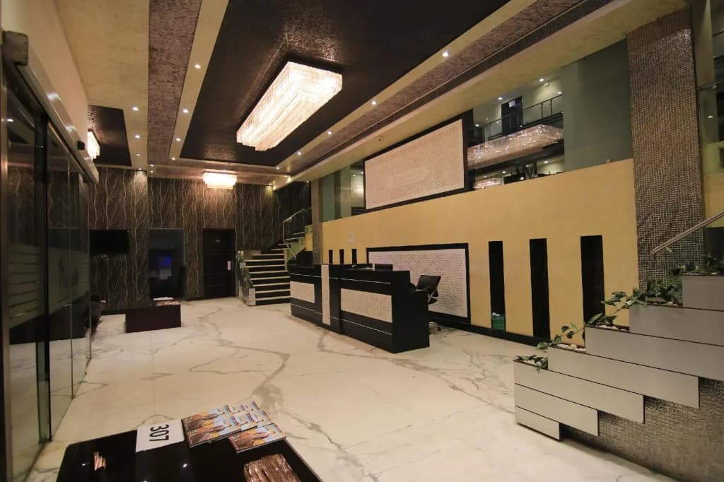 Hotel Grand Imperial - photo 2
