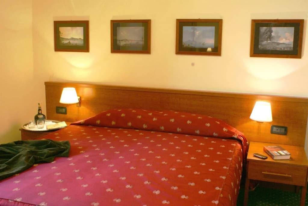 Hotel Versailles - photo 16