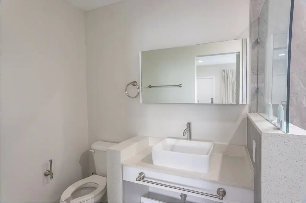 The Biscayne Hotel - photo 9