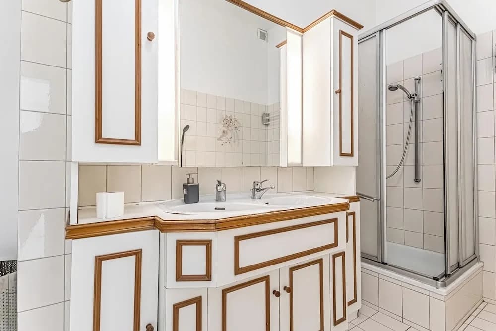 Spacious 4BR Apt Long Stay Friendly - photo 26