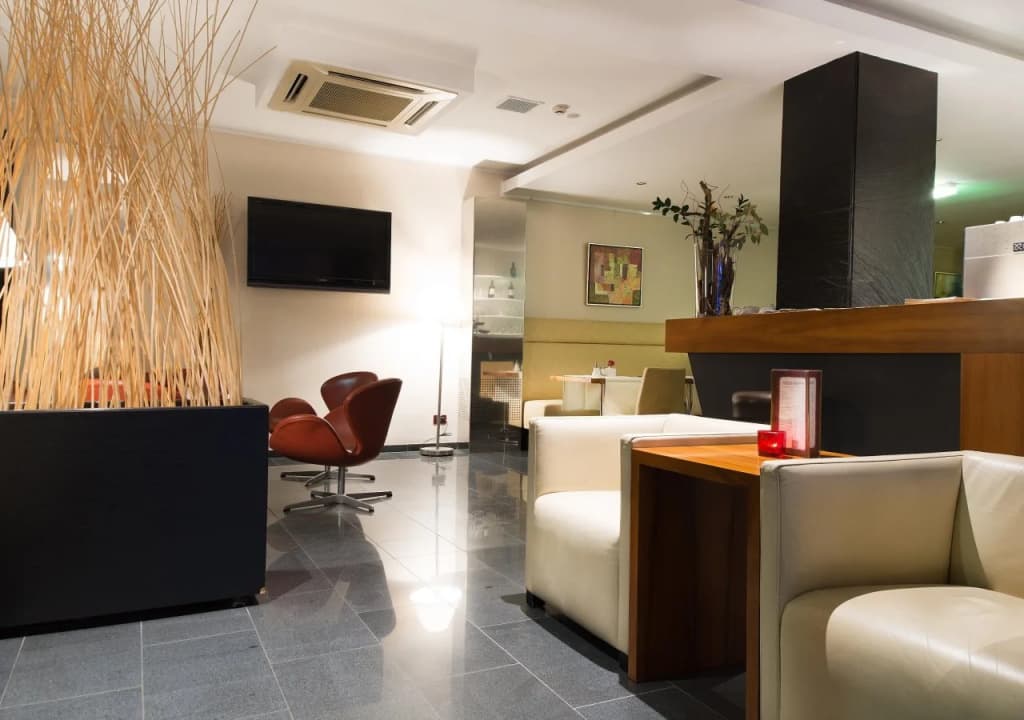 Pakat City Hotel - photo 11