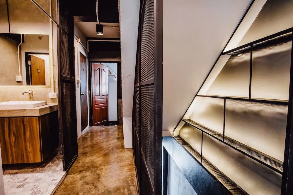 Kampor Co Working Space and Bed - photo 3