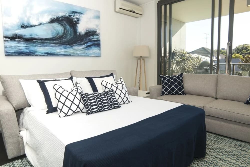 The coast (503i) - photo 18