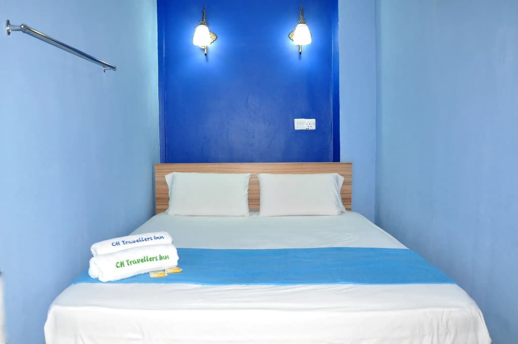 CH Travellers Inn - photo 6