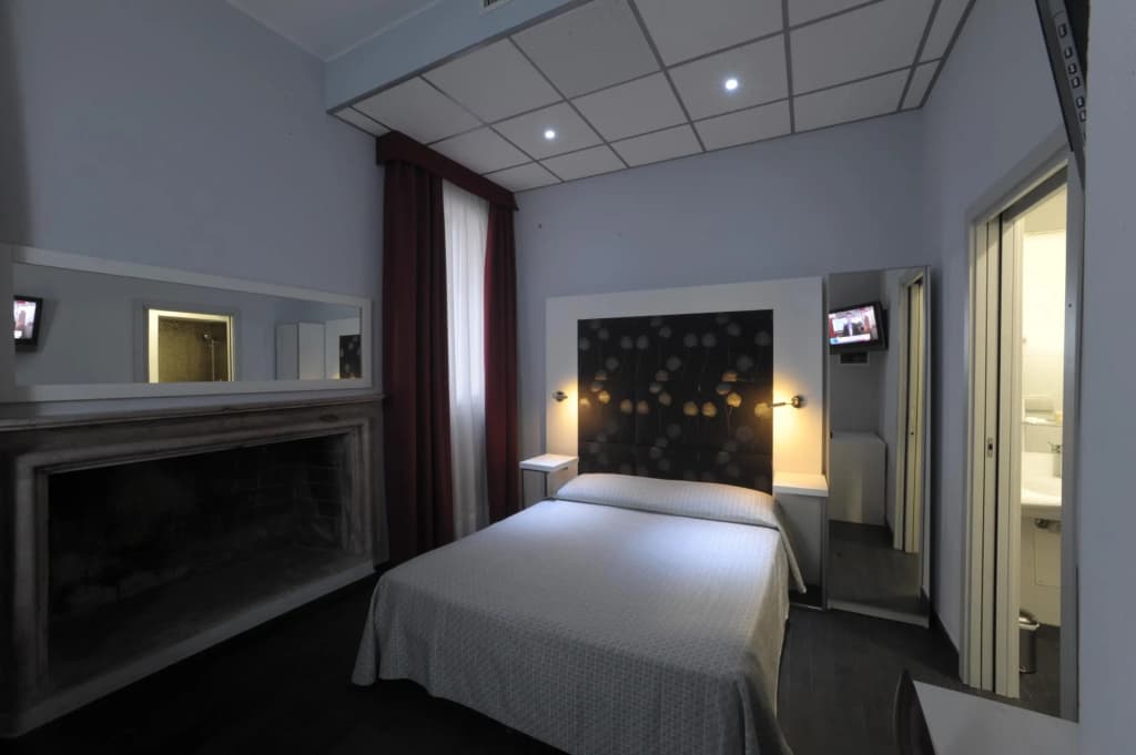Hotel Aaron - photo 7