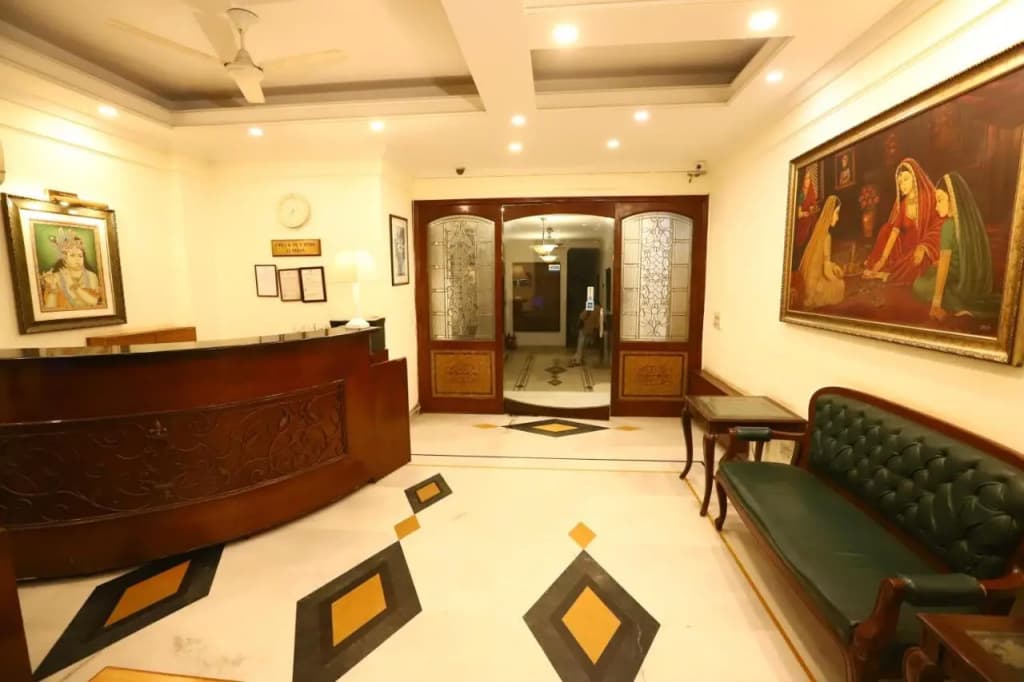 Hotel Ambica Palace - photo 17