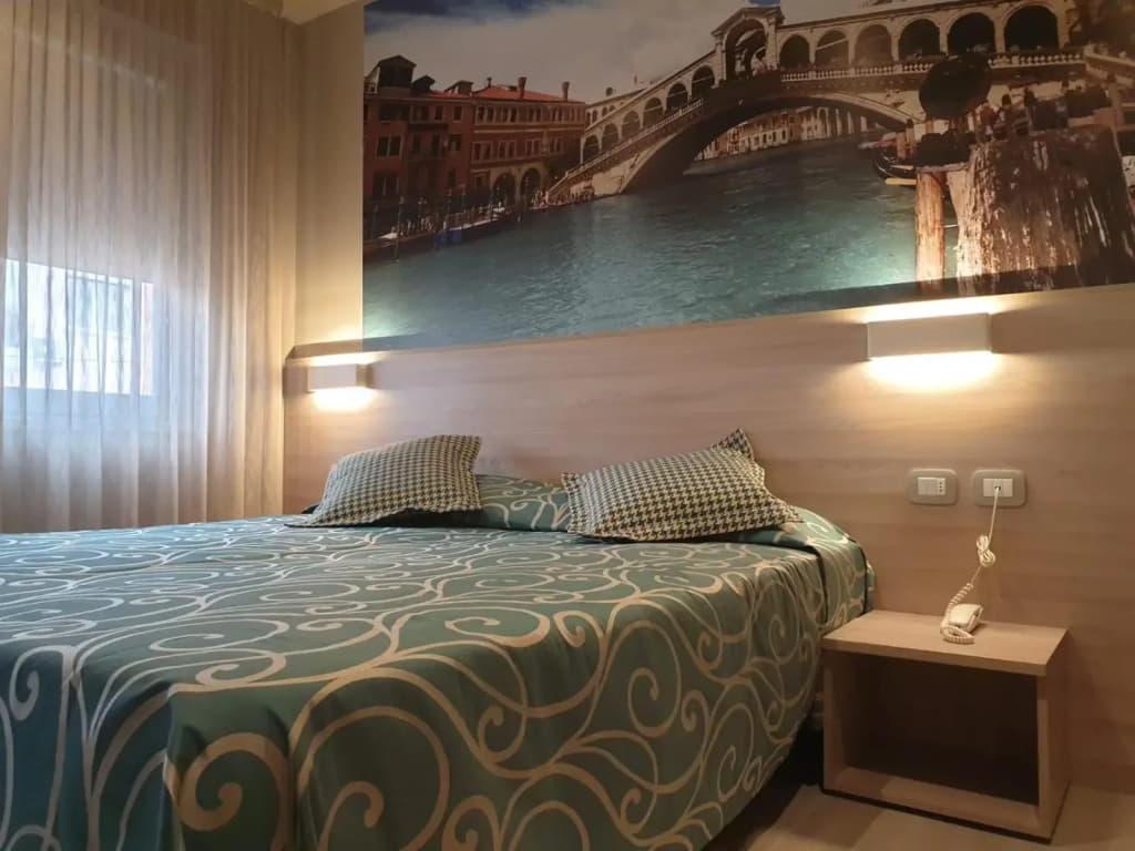 Hotel Altieri - photo 4