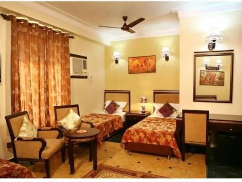 Hotel Revels Plum - photo 4