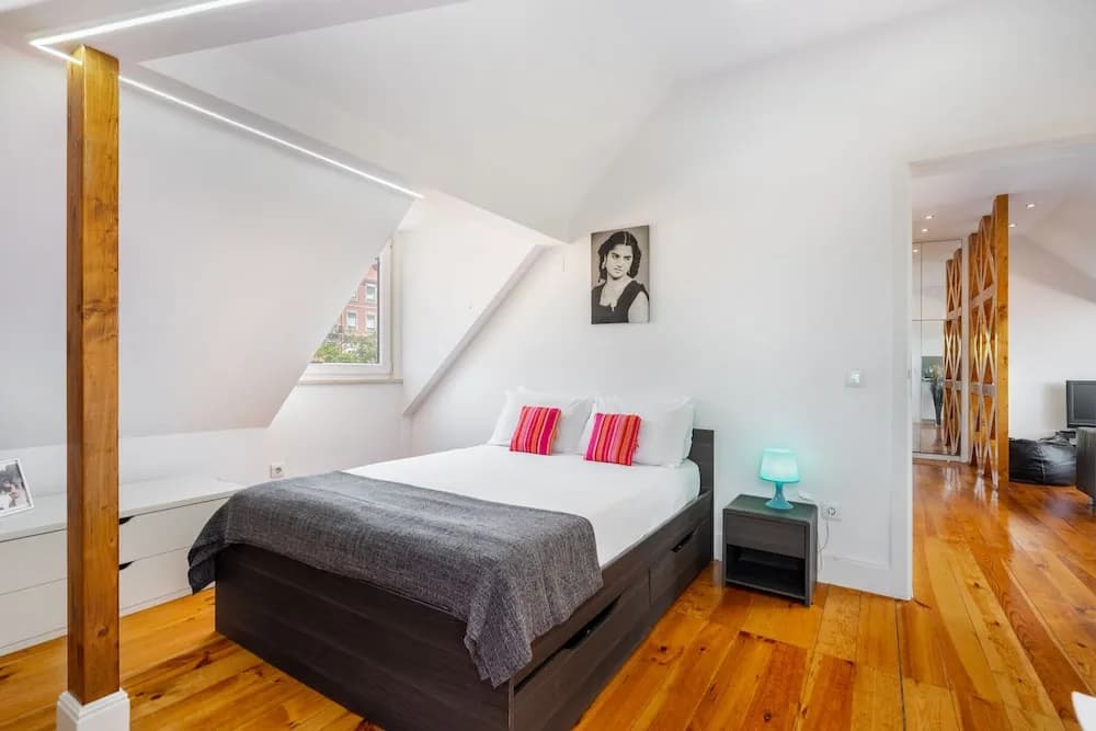 Premium River View Apartment - photo 2