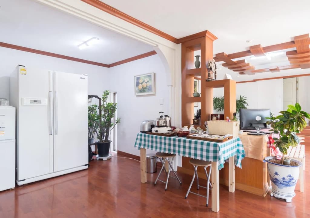 White Rabbit Guesthouse - photo 13