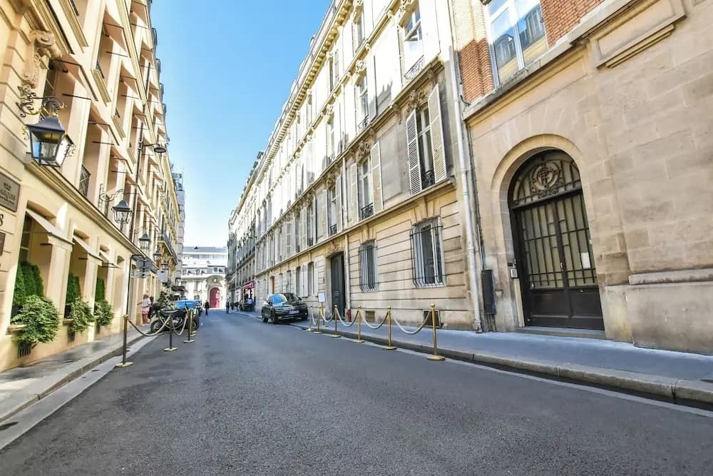 Résidence Paris ANJOU - photo 1