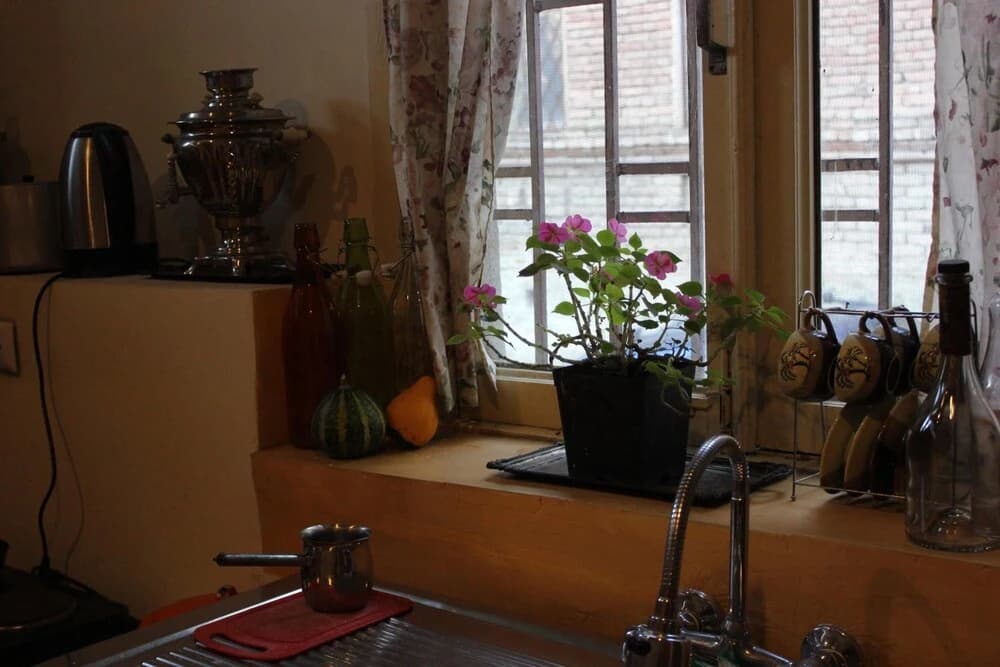 Old District Guest House - photo 12