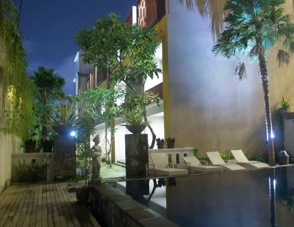 Kamini Legian Hotel - photo 17
