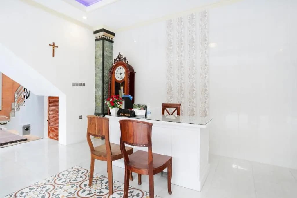 Hotel O Ceria Guesthouse SeminyakNearSeminyak Beach - photo 2