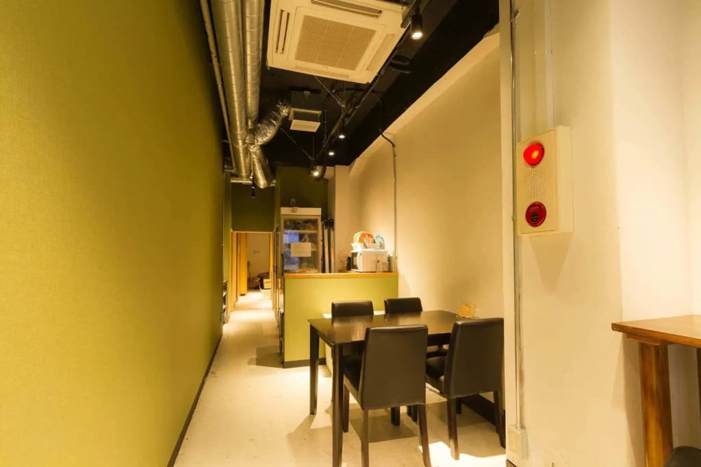 Steps Guesthouse - photo 14