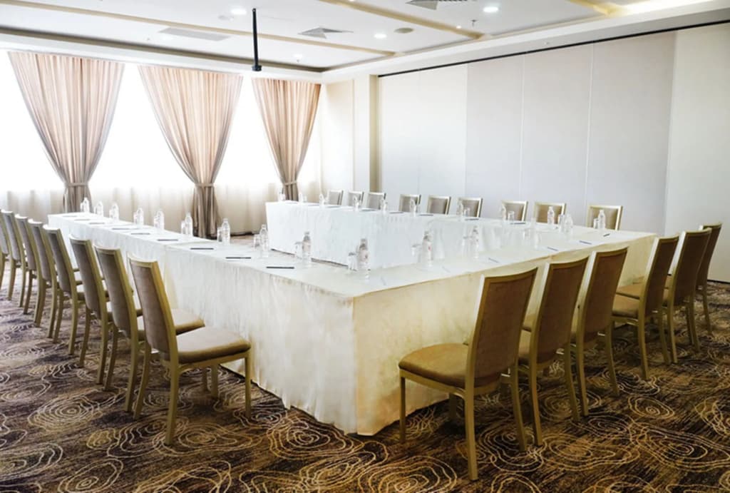 The Waterfront Hotel - photo 19