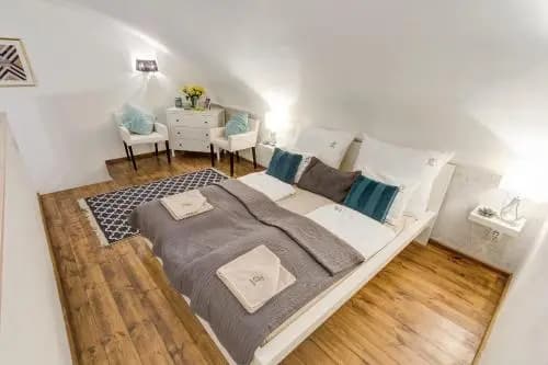 d.Five Beautiful Apartment at Basilica - main photo