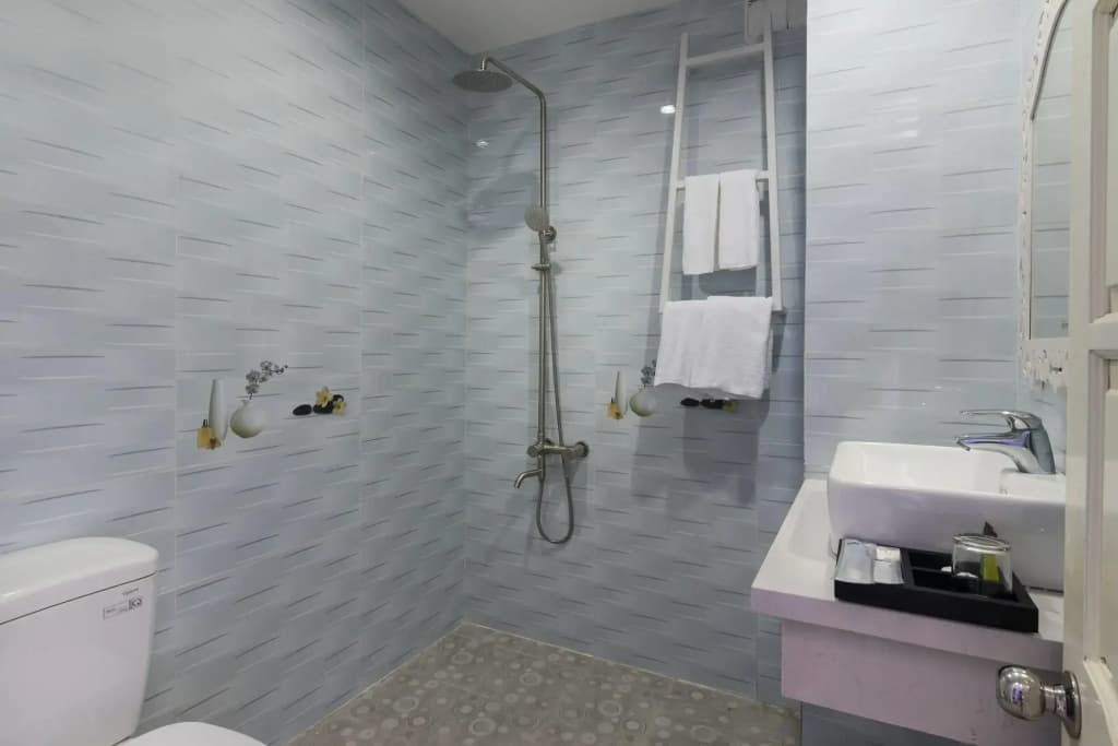 Montana Hotel - photo 8