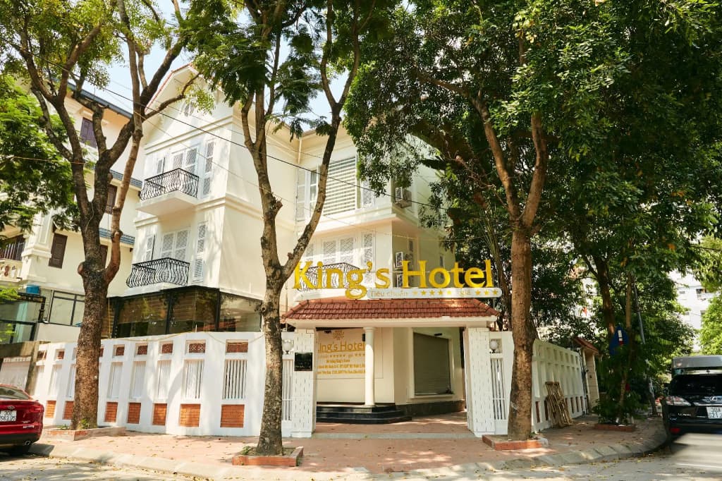 King's Hotel - main photo
