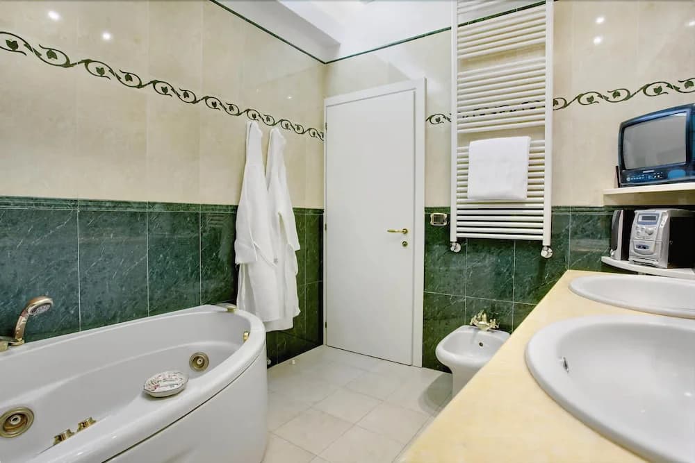 Regina Elena Apartment - photo 7