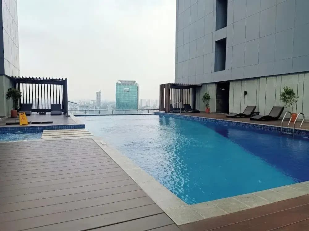 Staycation Jakarta Holland Village - photo 37