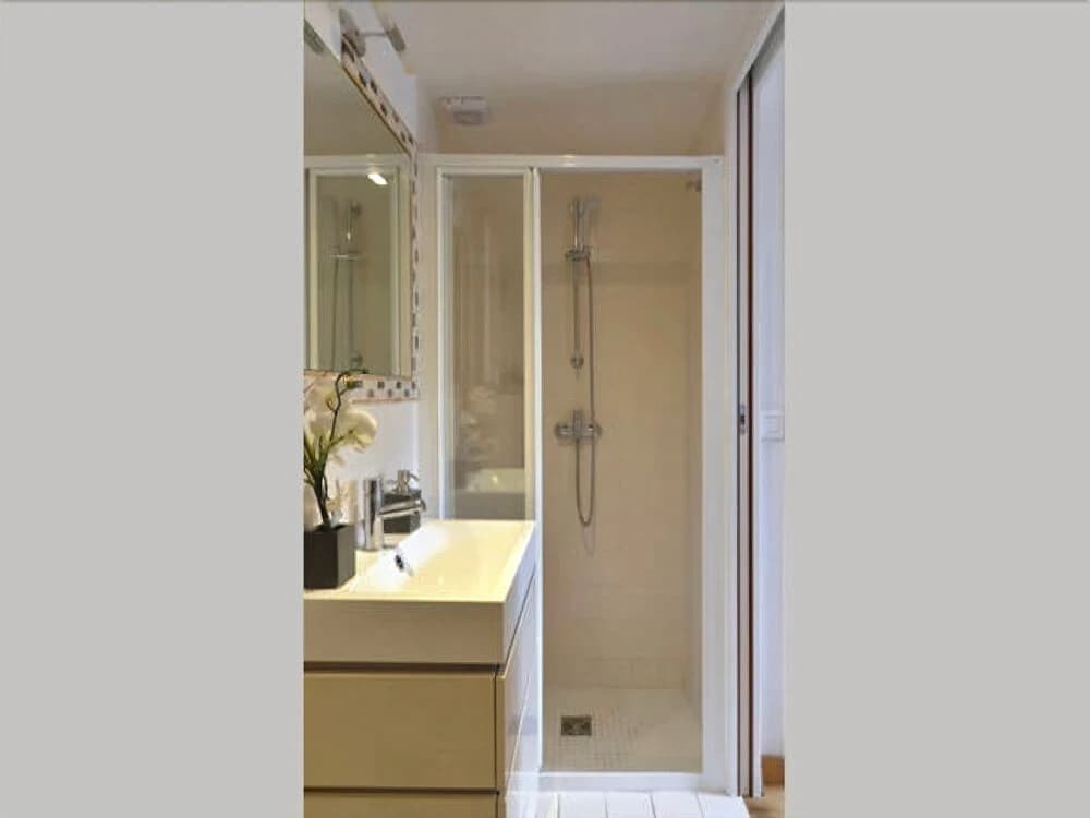 Designer Stay - Bastille Terrace - photo 9