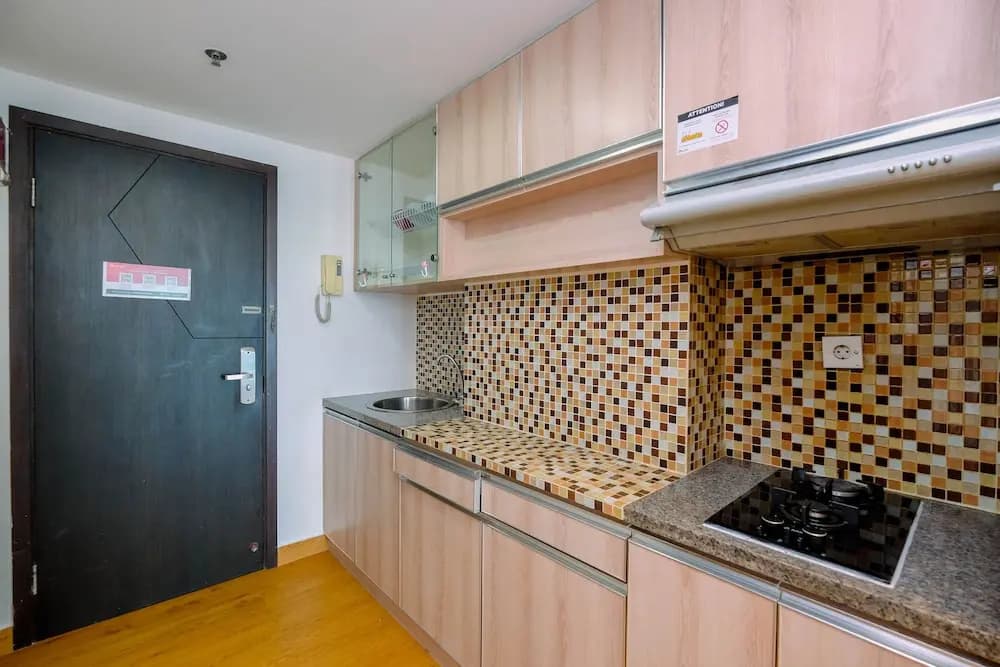 Nice Living Studio At 8Th Floor Tamansari The Hive Apartment - photo 11